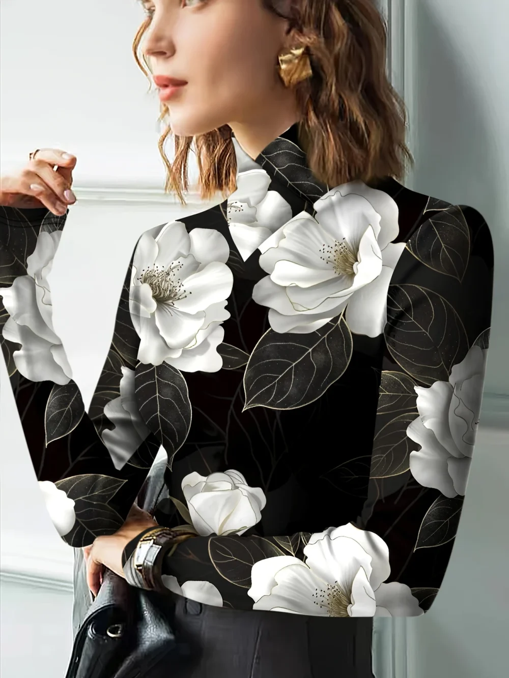Áo thun tay dài cổ cao in họa tiết - Thiết kế đen trắng sang trọng với điểm nhấn màu vàng, Polyester mềm mại, Có thể giặt bằng máy - Hoàn hảo cho mùa thu/đông - Hình ảnh 4