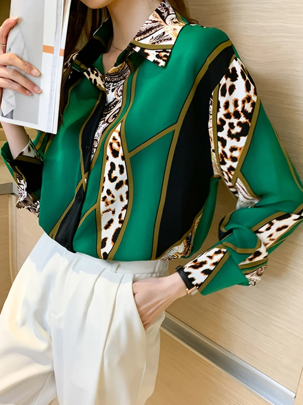 Áo sơ mi họa tiết da báo French Chic Color-Block dành cho nữ - Áo cánh dài tay tương phản màu đen và vàng mù tạt, áo cổ rộng 100% polyester cho trang phục thường ngày và trang trọng mùa xuân/thu, áo sơ mi họa tiết da báo - Hình ảnh 2